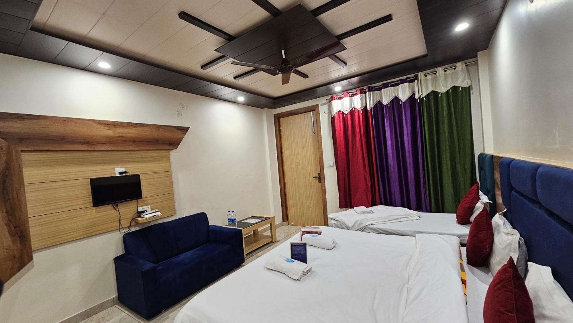 Green View Hotel And Restaurant แมคลอยด์กันจ์ ภายนอก รูปภาพ