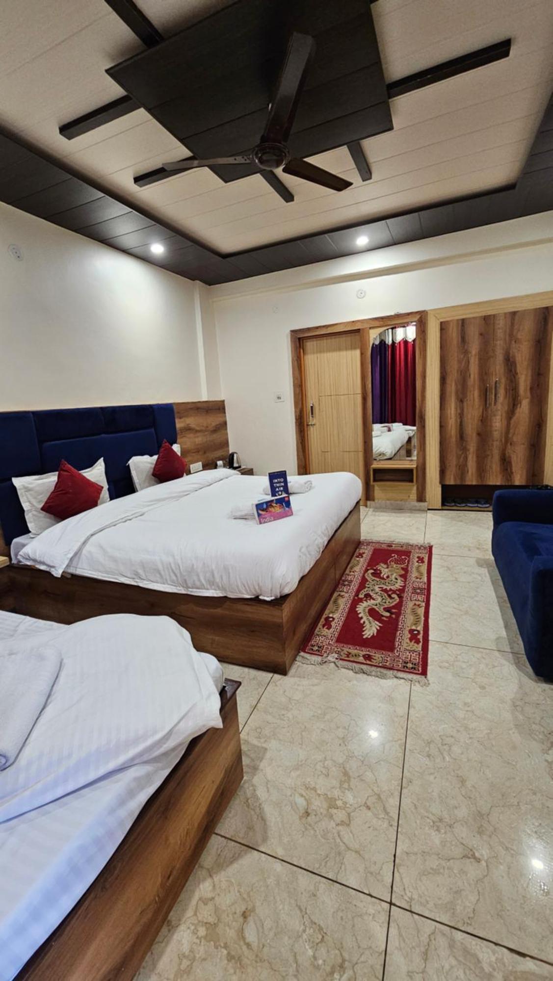 Green View Hotel And Restaurant แมคลอยด์กันจ์ ภายนอก รูปภาพ